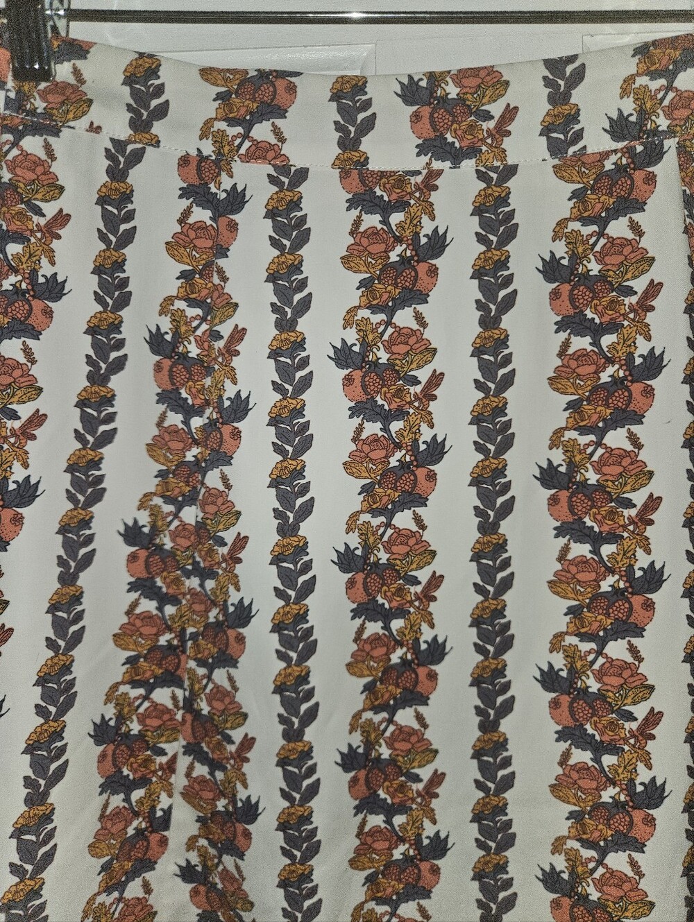 O.P.T.Floral Elastic Zip A line Tiered Midi Skirt ...small - Picture 3 of 13